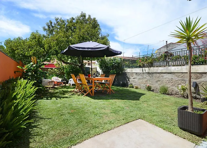 Peach Hostel & Suites